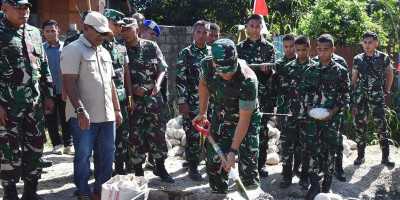Pangdam XVII/Cenderawasih Pimpin Peletakan Batu Pertama Jembatan Garuda Merah Putih 