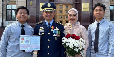 Perwira TNI AU Harumkan Nama Indonesia, Raih Predikat Lulusan Terbaik di Rusia