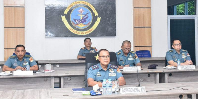 Kodaeral XIV Sorong Ikuti Vicon Diskusi Strategis Kementerian Luar Negeri - TNI Angkatan Laut