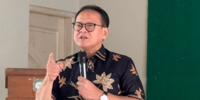 Refleksi Jum'at Prof. Rokhmin: Bukan Sekadar Doa, Ini Lima Agenda Hijrah untuk Umat Terbaik