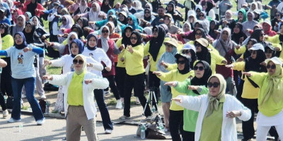 Perwatusi Semarakkan Seabad Jam Gadang dengan Pencanangan Gerakan Sumbar Peduli Osteoporosis