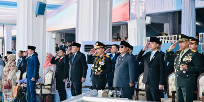Panglima TNI Hadiri Peringatan HUT Ke-80 Bhayangkara, Perkuat Sinergi TNI-Polri