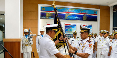 Wujudkan Regenerasi Kepemimpinan, Komandan Kodaeral XIV Sorong Pimpin Sertijab dan Penyerahan Jabatan