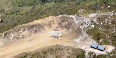 BREAKING: Pesawat AMA PK-RCY Dibakar di Landasan Balinggama, Yahukimo - Pilot Dilaporkan Tewas