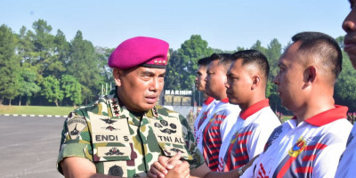 Pangkormar Lepas Kontingen Marinir, Siap Bertempur Rebut Prestasi Terbaik Di Poral 2026