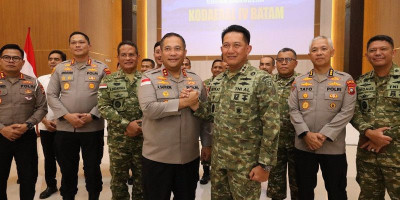 Kapolda Kepri Datangi Markas Kodaeral IV, Ada Apa?