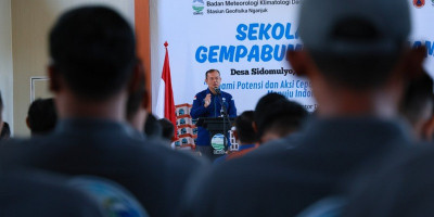 BMKG Perkuat Kesiapsiagaan Tsunami Warga Pacitan Lewat Sekolah Lapang