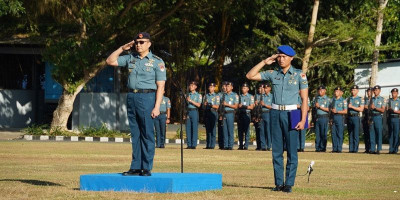 Asintel Dankodaeral XIV Pimpin  Upacara Bendera 17-an 