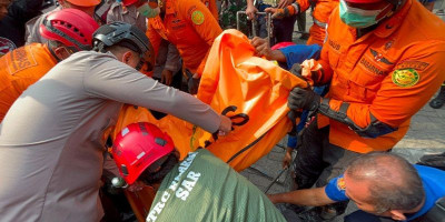 Tim SAR Gabungan Temukan Satu Korban Meninggal Dunia Akibat Ledakan Gas Rumah Tangga di Medan Polonia