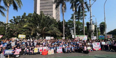 FAKTA Indonesia Desak Negara Lindungi Anak dari Minuman Tinggi Gula