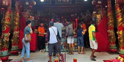 Ribuan Warga Hadiri Puncak Perayaan Ulang Tahun Dewa Se Ong Hu di Palembang