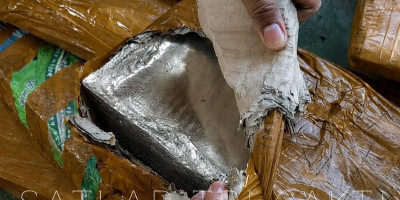 Satgas Tri Cakti Gagalkan Pengiriman Hampir 9 Ton Timah Ilegal ke Jakarta
