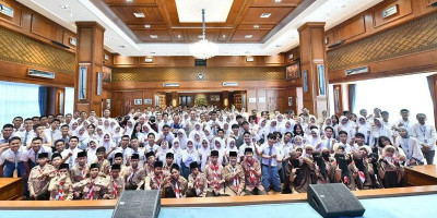 Ratusan Pelajar Datangi Istana Presiden