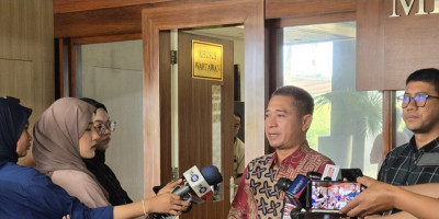 KWP Protes Keras Deddy Sitorus yang Menyebut Jurnalis Parlemen Gerombolan Sirkus 