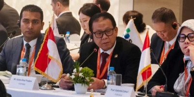 Di Forum Parlemen Asia-Pasifik di Laos, Prof. Rokhmin Dahuri Dorong Kolaborasi Atasi Krisis Air dan Iklim