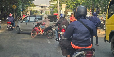 Putaran Depan Topjaya Antariksa Picu Macet, Warga Minta Sudinhub Jakarta Timur Bertindak