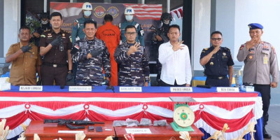 TNI AL Gagalkan Penyelundupan 1,6 Ton Pasir Timah Ilegal ke Malaysia