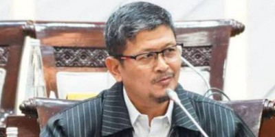 Pelemahan Nilai Tukar Rupiah Jangan Dijadikan Buang Kerok Ancaman Ekonomi  Nasional