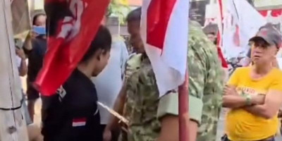 Anggota TNI Datangi Warga Kwini, Penyerahan Surat Tuai Sorotan