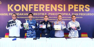10 Kg Ganja dari Thailand Digagalkan di Bandara Bali, Dua WN India Ditangkap
