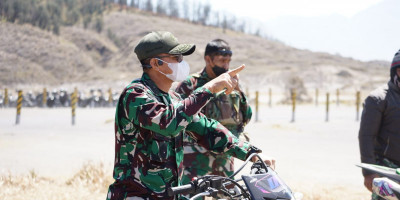 Danrem 083/Bdj Turun Langsung ke Bromo, Pastikan Karhutla Tak Meluas