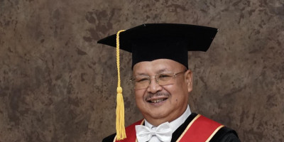 Sakit dan Mahalnya Melahirkan Demokrasi