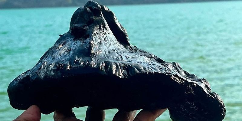 Misteri Hitam dari Perut Sano Nggoang Muncul Setelah Gempa 7,7