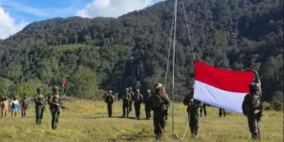 Merah Putih Berkibar di Ugimba, TNI Tembus Pegunungan Papua