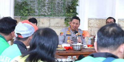 Kapolresta Malang Kota Silaturahmi dengan Komunitas Ojol, Bahas Solusi Permasalahan Driver Hingga Siapkan Doa Bersama