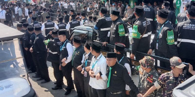 Gawat! Massa Kian Mendekat Gedung Pemilihan Muktamar NU
