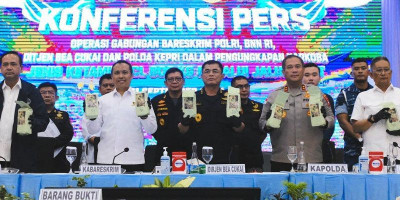 Bea Cukai Gagalkan Penyelundupan 800 Kg Ketamin di Laut Kepri