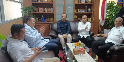PWI CHANNEL Resmi Diluncurkan, Wamen Komdigi Angga Raka Tampil Sebagai Narasumber Perdana