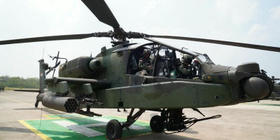 Apache Warnai Latihan Close Air Support SGS 2026