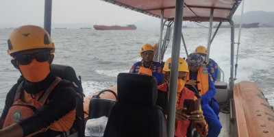 Basarnas Lampung Kerahkan Dua RIB Cari Lima Jurnalis Hilang Kontak 