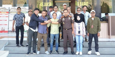 Kajari Sumbawa Barat Buka Ruang Dialog dengan Pers dan LSM