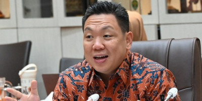 BGN Diminta Evaluasi  Ketentuan Sekolah Negeri Terima Program MBG 