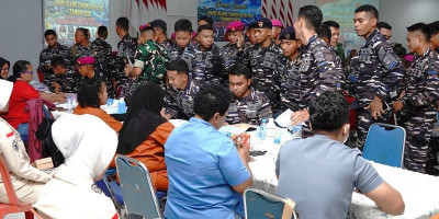 Prajurit TNI-Polri Donor Darah, Dukung Ketersediaan Stok Darah PMI Sorong