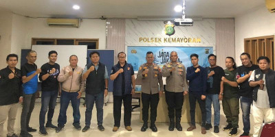 Kapolsek Kemayoran Perkuat Sinergi dengan Wartawan