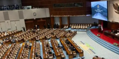 DPR Setujui  RUU APBN 2027 Jadi UU, Said Abdullah:Target 6 Persen Bukan Perkara Mudah