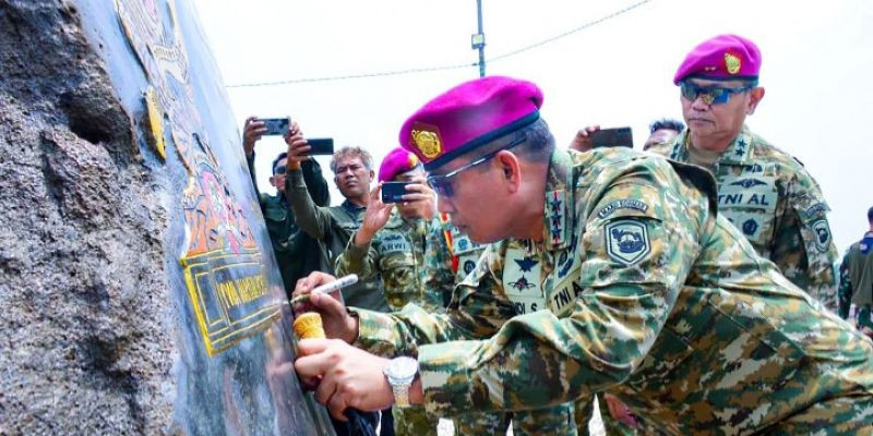 Korps Marinir Bangun Fasilitas Latihan Berstandar Internasional Di Sukabumi, Pangkormar Letakkan Batu Pertama