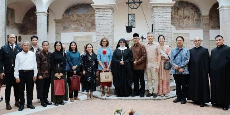 Dari Flores ke Italia, Suster Silvia Toreh Sejarah Pimpin Biara Benediktin
