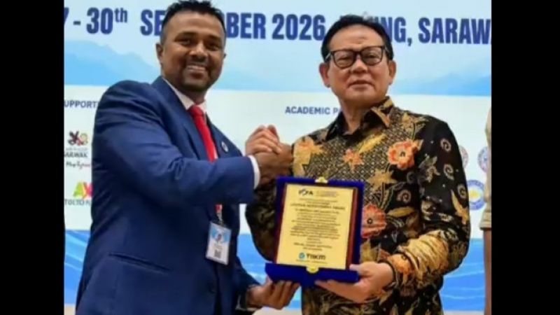 Puluhan Tahun Mengabdi untuk Laut, Prof Rokhmin Dianugerahi Lifetime Achievement Award di ICFA 2026 Miri Sarawak