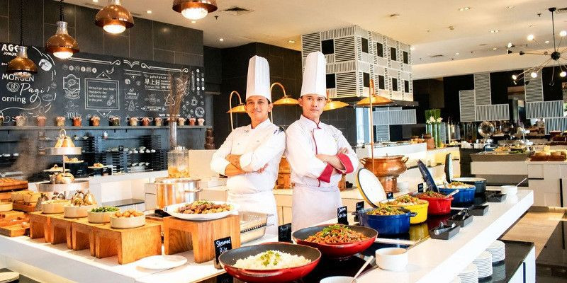 Wastraloka di Vertu Harmoni Jakarta Padukan Batik, Fashion, dan Kuliner Nusantara