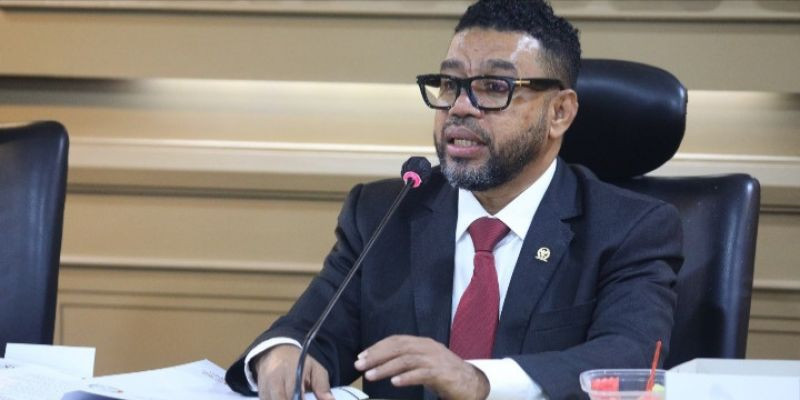 Senator Filep Desak Menag Perkuat Pengawasan Anak Lindungi dari Kekerasan Seksual