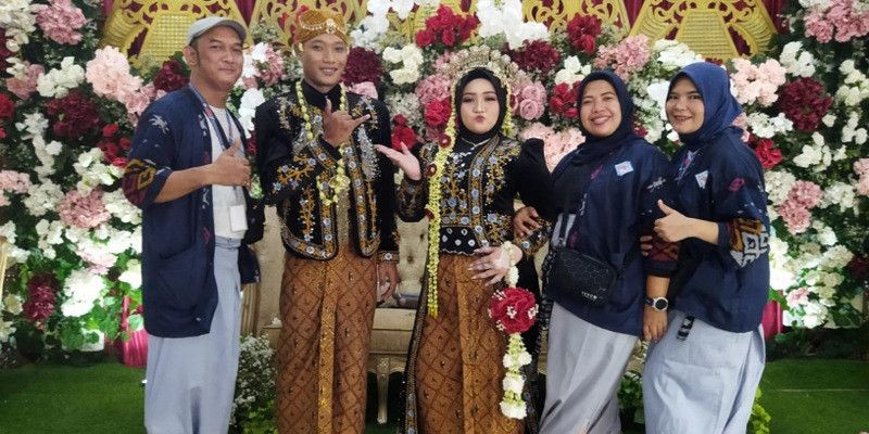 Pernikahan Rahma dan Farid Meriah, JM Wedding Organizer Tampil Profesional