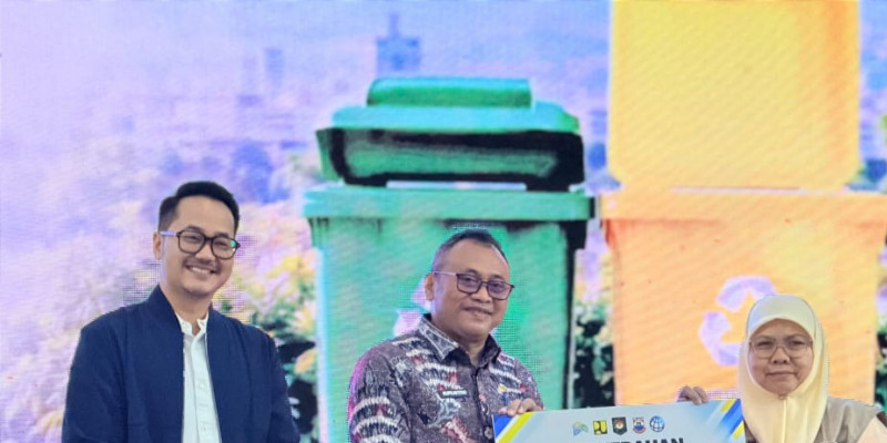 Kemendagri Dorong Partisipasi Masyarakat Pilah Sampah dari Rumah Tangga di Cimahi