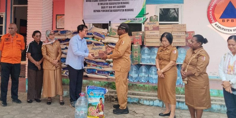 PT BIA Serahkan Bantuan Bama kepada Bupati Merauke untuk Warga Terdampak Bencana